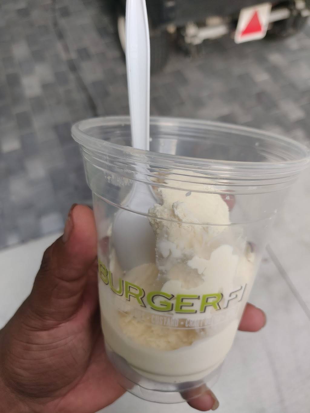 BurgerFi | restaurant | 4210 USF Holly Drive, Tampa, FL 33620, USA | 8139747778 OR +1 813-974-7778