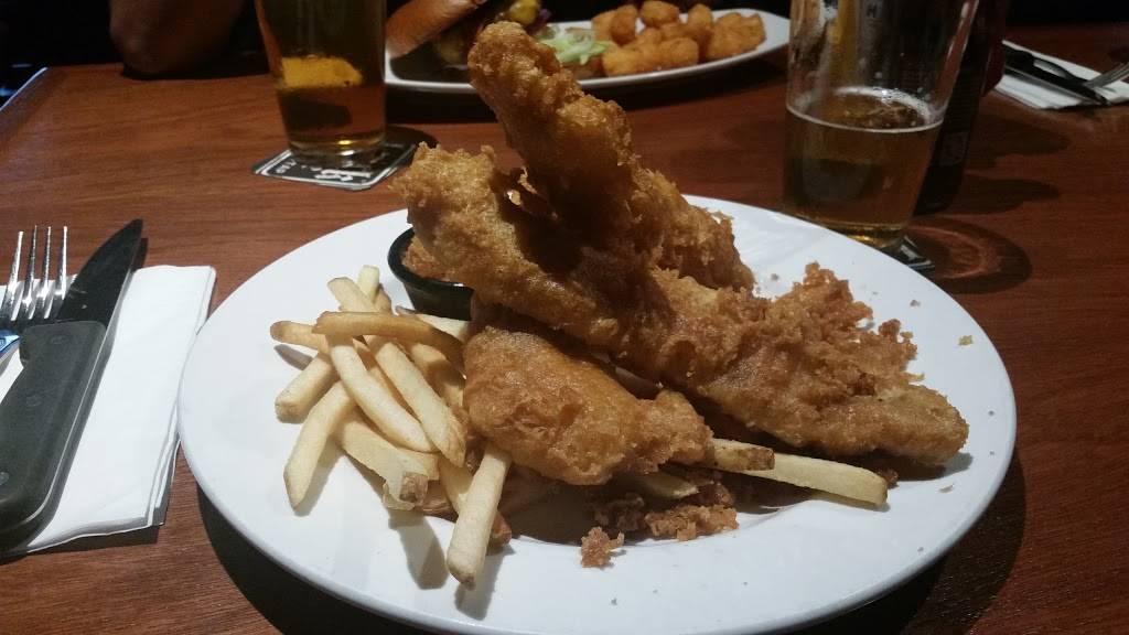 Brick House Tavern + Tap | restaurant | 4900 W Park Blvd, Plano, TX 75093, USA | 9725960916 OR +1 972-596-0916