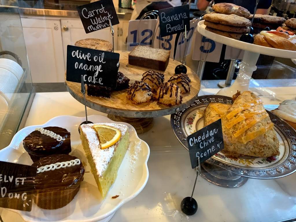 Helena Avenue Bakery | restaurant | 131 Anacapa St c, Santa Barbara, CA 93101, USA | 8058803383 OR +1 805-880-3383