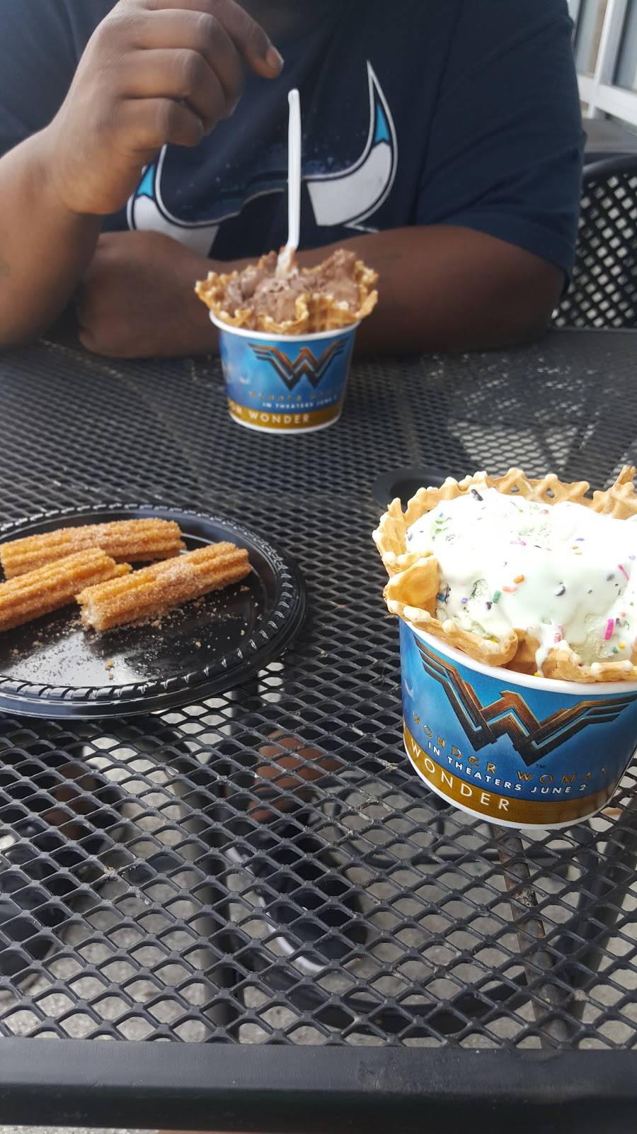 Cold Stone Creamery | bakery | 840 Nautica Dr #123, Jacksonville, FL 32218, USA | 9047570637 OR +1 904-757-0637