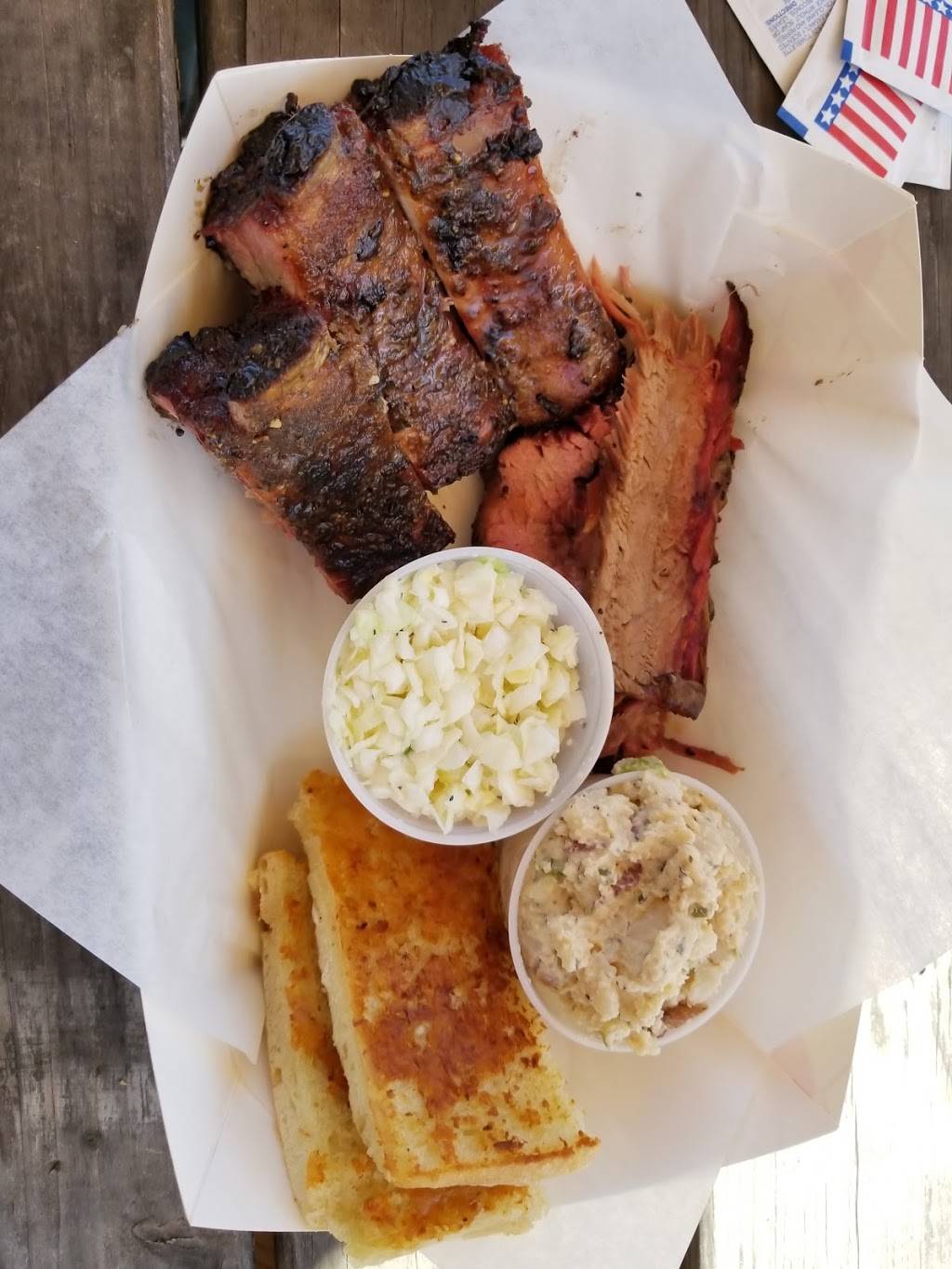 BBQ 152 | restaurant | 8295 Monterey Rd, Gilroy, CA 95020, USA | 4088424499 OR +1 408-842-4499