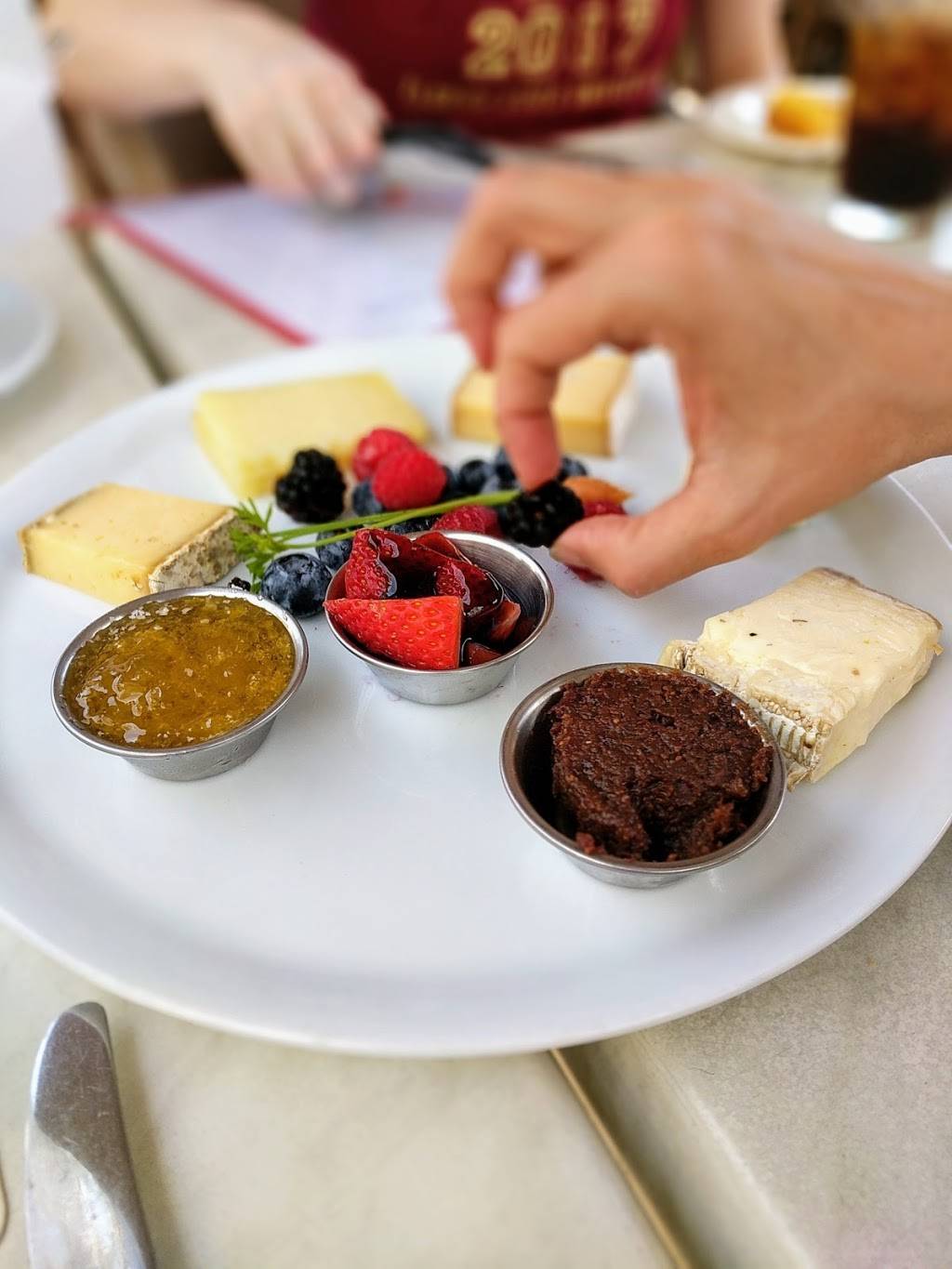 Cassis St. Pete | restaurant | 170 Beach Dr NE, St. Petersburg, FL 33701, USA | 7278272927 OR +1 727-827-2927