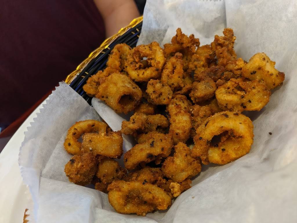 Country House Diner | restaurant | 41 York Rd, Warminster, PA 18974, USA | 2159073198 OR +1 215-907-3198