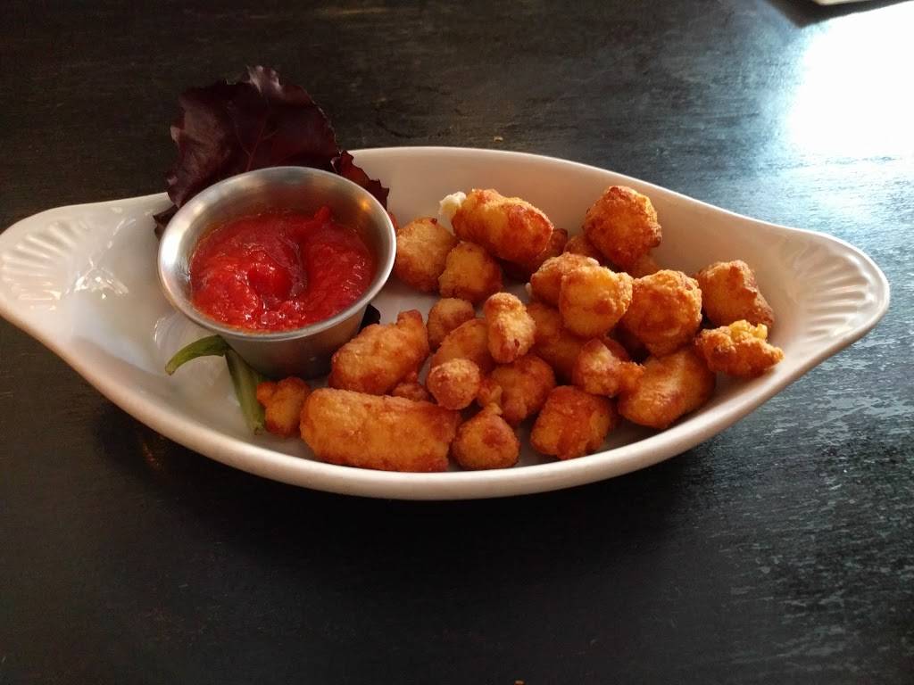 Buckleys in Queen Anne | restaurant | 232 1st Ave W, Seattle, WA 98119, USA | 2066910232 OR +1 206-691-0232