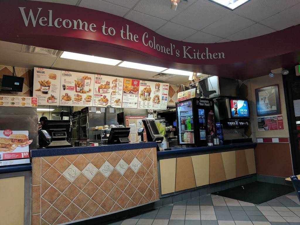 KFC | restaurant | 2350 Las Posas Rd, Camarillo, CA 93010, USA | 8053881883 OR +1 805-388-1883