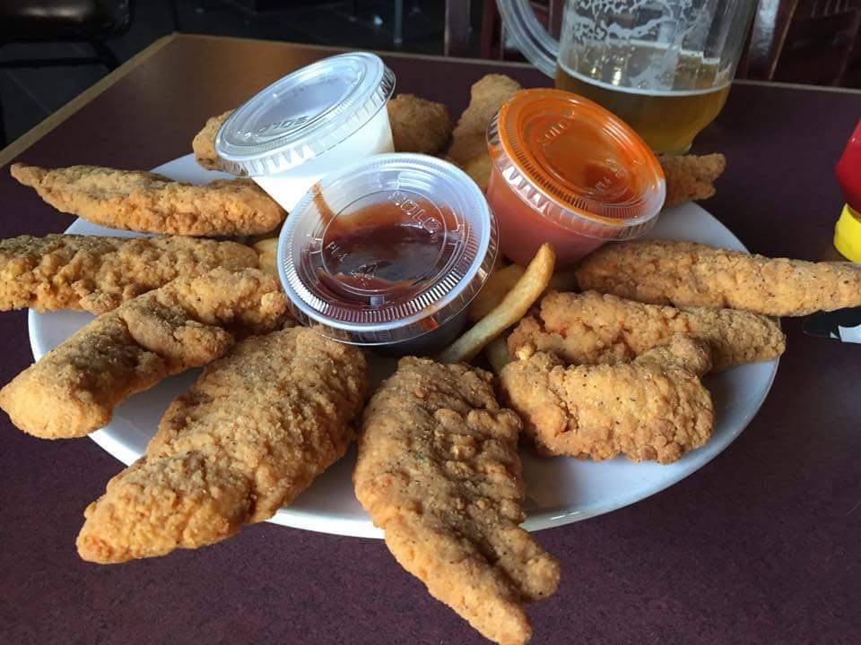 Falcos Pizza | restaurant | 2806 W 40th Pl, Chicago, IL 60632, USA | 7735237996 OR +1 773-523-7996