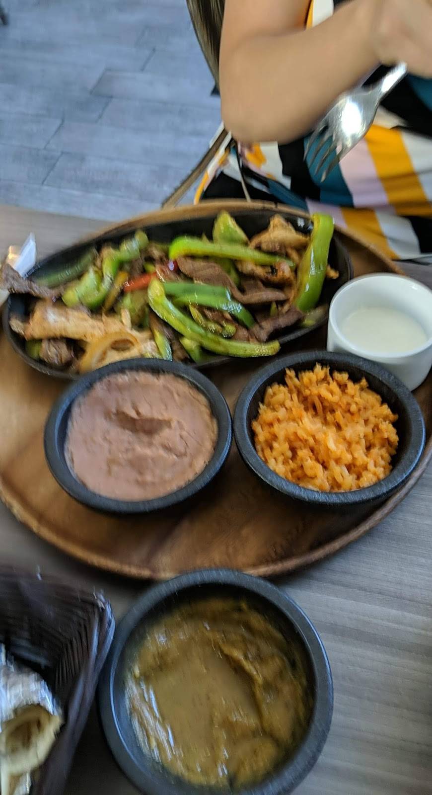 El Zaguan Mexican Bistro | restaurant | 807 S Main St, Las Vegas, NV 89101, USA | 7022093412 OR +1 702-209-3412