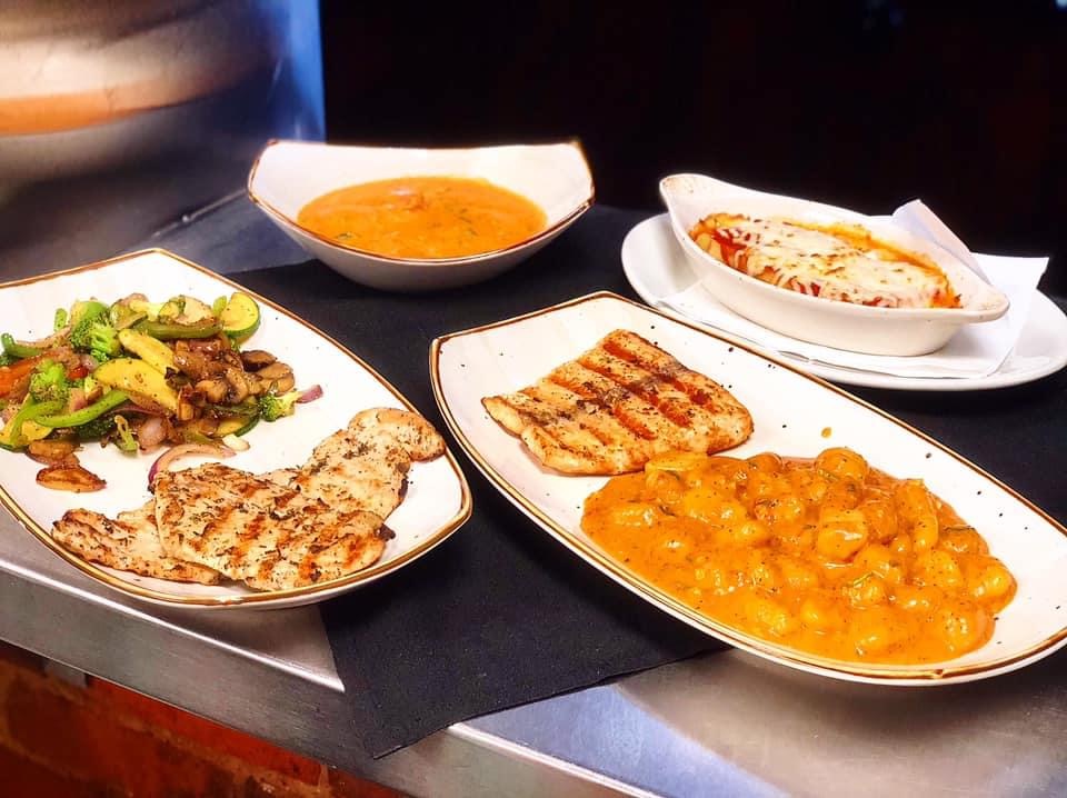 Luna Piena Italian Bistro | restaurant | 400 Trenton St, West Monroe, LA 71291, USA | 3188553130 OR +1 318-855-3130