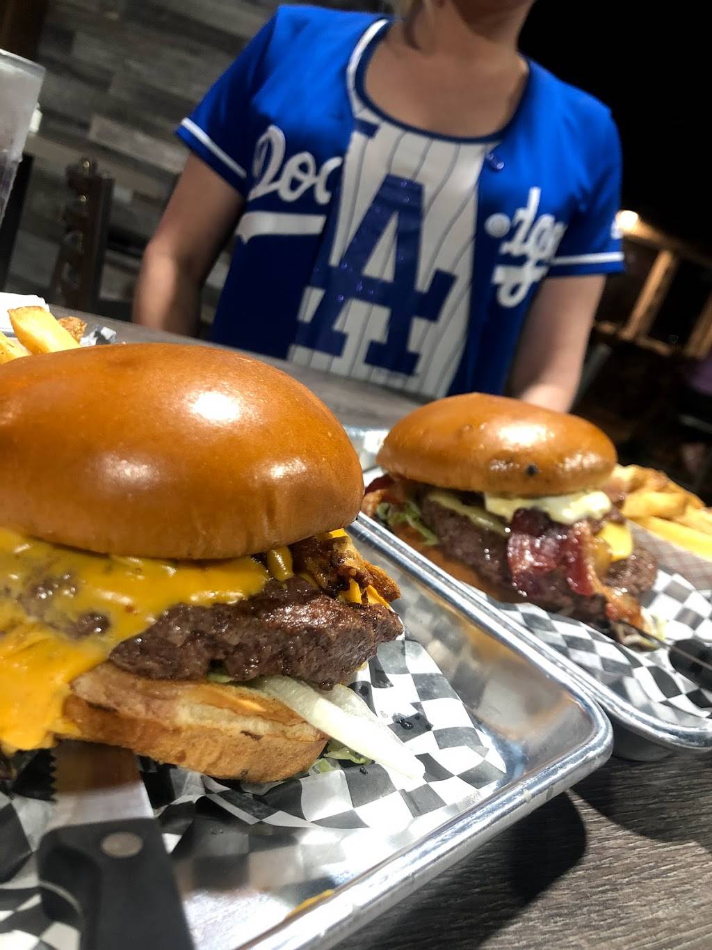 Challenger Tap House | restaurant | 1048 E Ave K, Lancaster, CA 93535, USA | 6614180056 OR +1 661-418-0056