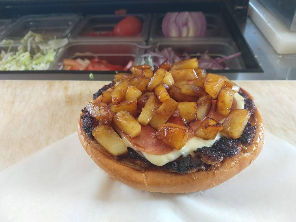 El Capricho TORTAS | restaurant | Av. Fco J. Mina 1123, Mariano Matamoros, 22206 Tijuana, B.C., Mexico | 016642166042 OR +52 664 216 6042