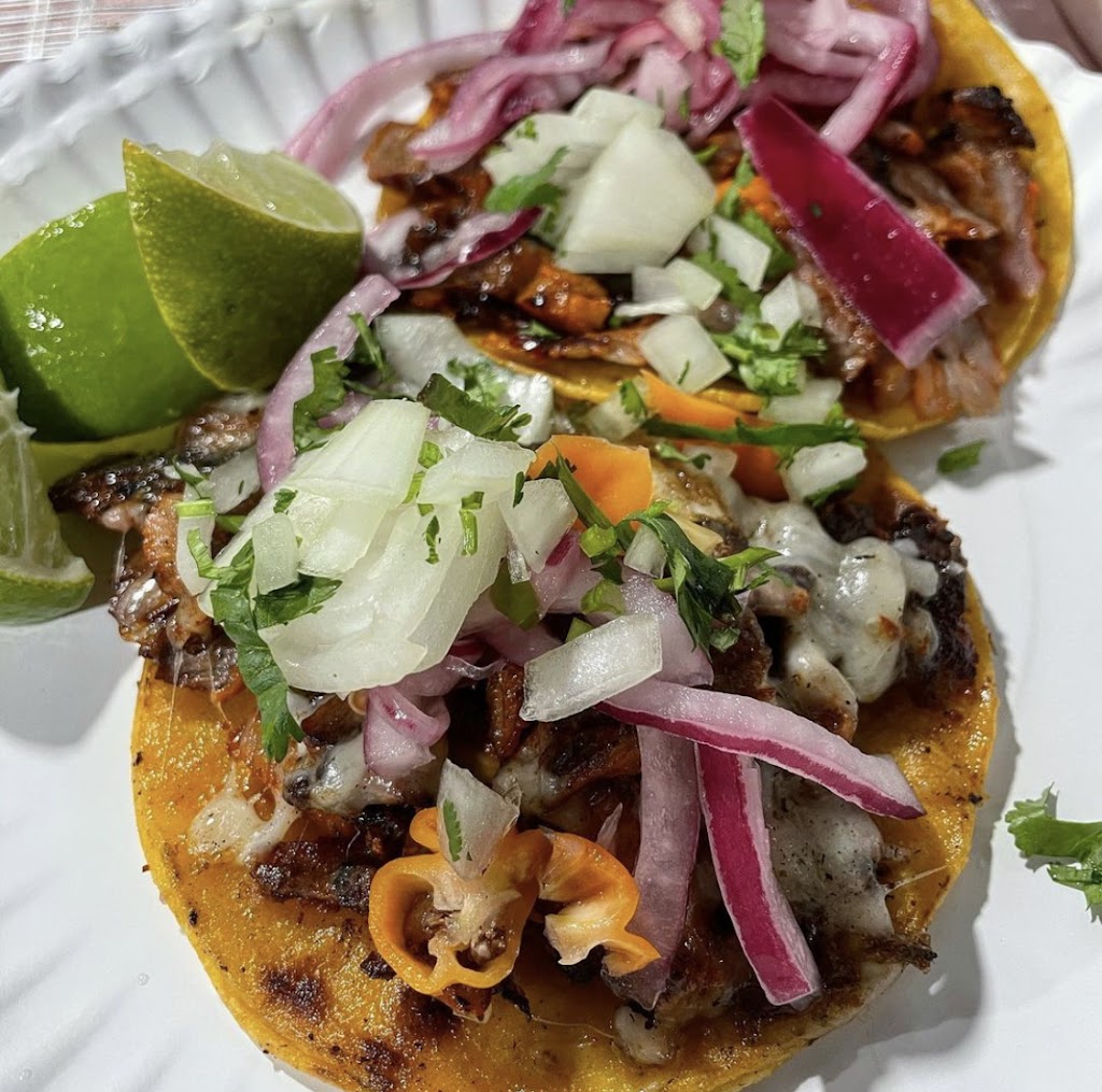 Chikos Tacos Truck | restaurant | 1907 Arlington Ave, Los Angeles, CA 90018, USA | 3233462001 OR +1 323-346-2001