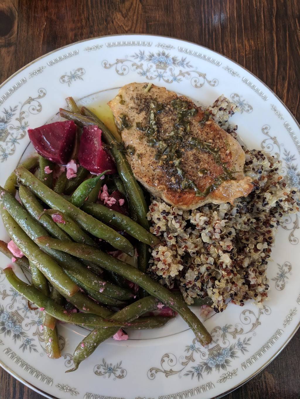 Pearls Kitchen | restaurant | 207 N Madison, Mt Pleasant, TX 75455, USA | 9032043884 OR +1 903-204-3884