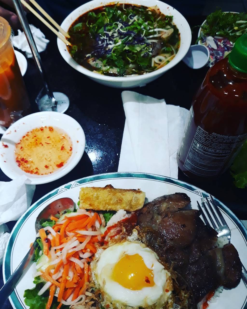 Cali Sandwich & Pho | restaurant | 2900 Travis St, Houston, TX 77006, USA | 7135200710 OR +1 713-520-0710