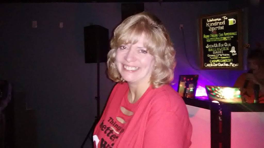 Kindred Spirits | restaurant | 324 Electric Ave, Lunenburg, MA 01462, USA | 9783425825 OR +1 978-342-5825