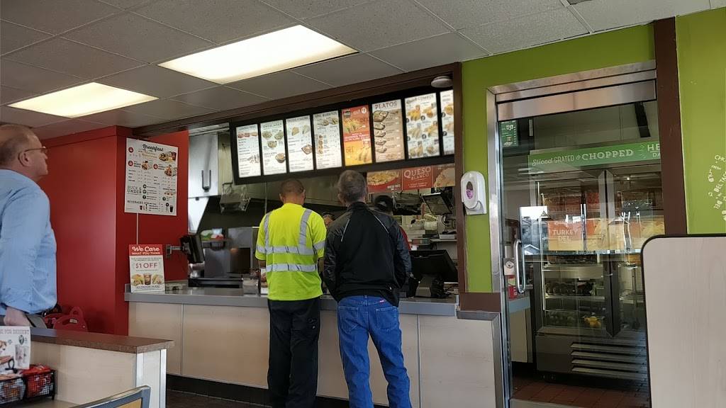 Del Taco | meal takeaway | 2101 W Glenoaks Blvd, Glendale, CA 91201, USA | 8188417771 OR +1 818-841-7771