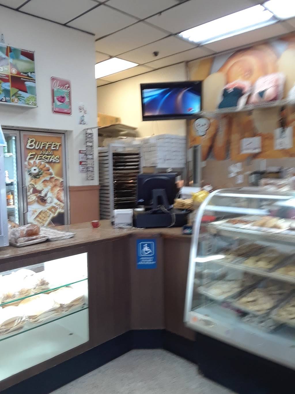 Todo En Uno | bakery | 6601 W Flagler St, Miami, FL 33144, USA | 3052636934 OR +1 305-263-6934