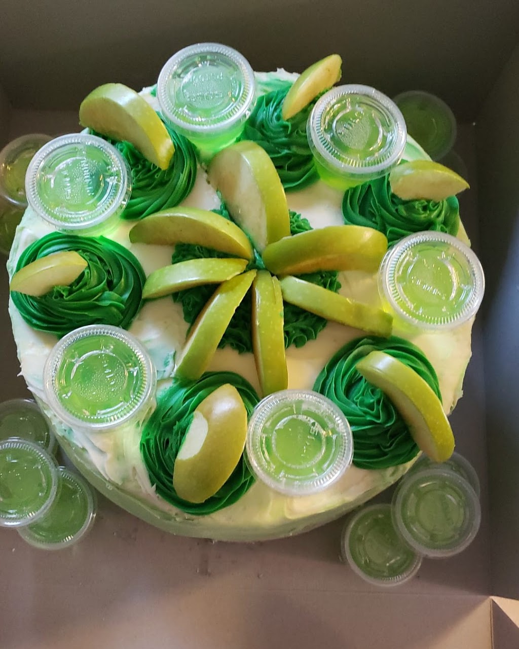 Rainbow Treatz | restaurant | Monica Ln, Garfield Heights, OH 44125, USA | 2168674914 OR +1 216-867-4914