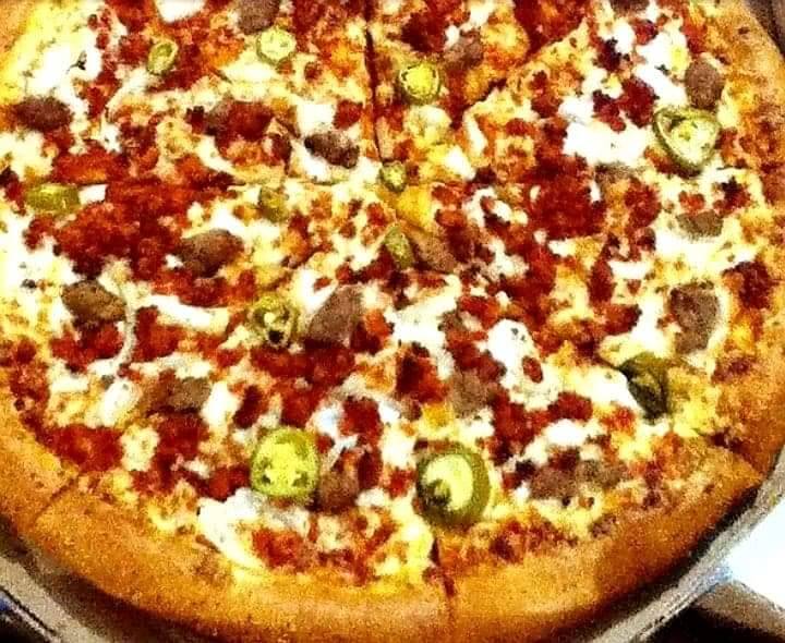 Pizza la villa | restaurant | Av Abraham Gonzales 3745, Francisco Villa, 22615 Tijuana, B.C., Mexico | 016646377074 OR +52 664 637 7074