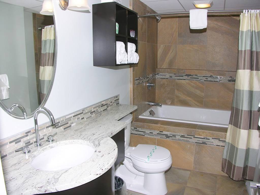 Alouette Beach Resort | restaurant | 91 E Grand Ave, Old Orchard Beach, ME 04064, USA | 2079344151 OR +1 207-934-4151