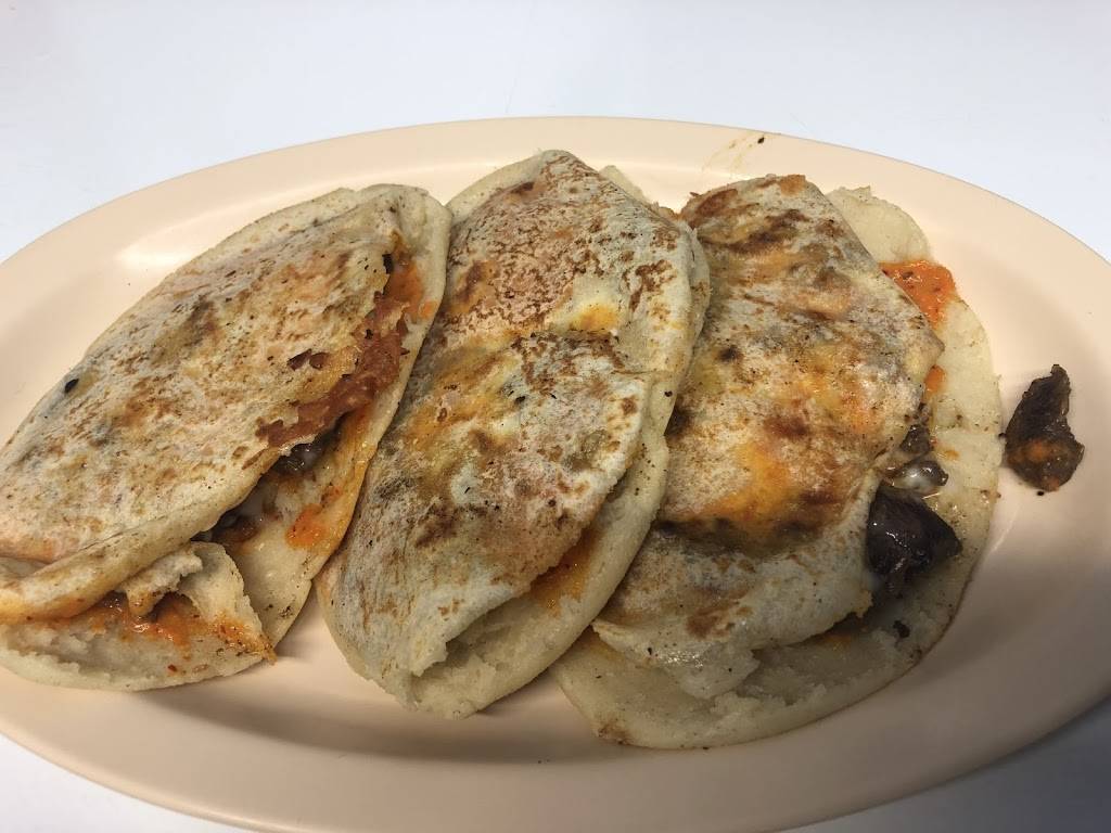 Taqueria El Rinconcito De Los Flores | restaurant | 3360 Silverton Rd NE, Salem, OR 97301, USA | 5034628812 OR +1 503-462-8812