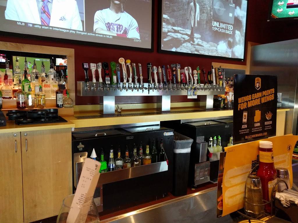 Buffalo Wild Wings | restaurant | 1430 N Meacham Rd, Schaumburg, IL 60173, USA | 8478855870 OR +1 847-885-5870