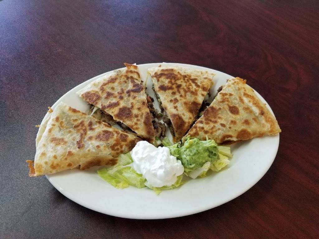 Perlita Mexican Restaurant y Taqueria | restaurant | 2321 W Jefferson St, Grand Prairie, TX 75051, USA | 2146770002 OR +1 214-677-0002