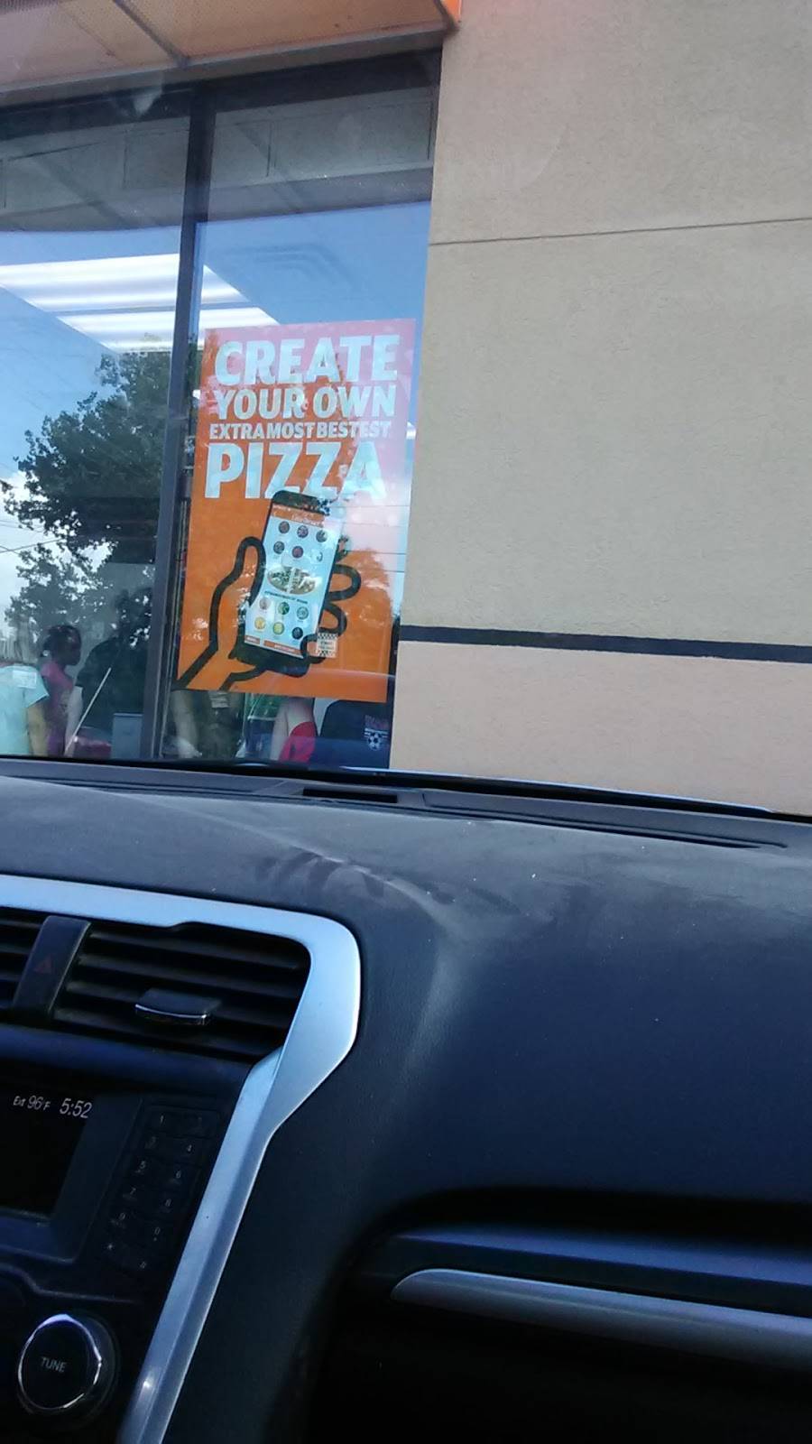 Little Caesars Pizza | meal takeaway | 2120 Mitchell Ave, St Joseph, MO 64507, USA | 8162798500 OR +1 816-279-8500