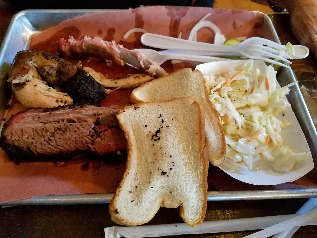 The Proper Pig Smokehouse | restaurant | 17100 Detroit Ave, Lakewood, OH 44107, USA | 4406653768 OR +1 440-665-3768