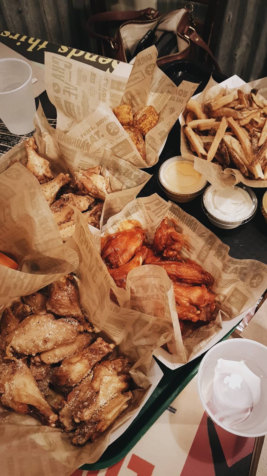 Wingstop | restaurant | 6734 Sepulveda Blvd, Van Nuys, CA 91411, USA | 8187869464 OR +1 818-786-9464