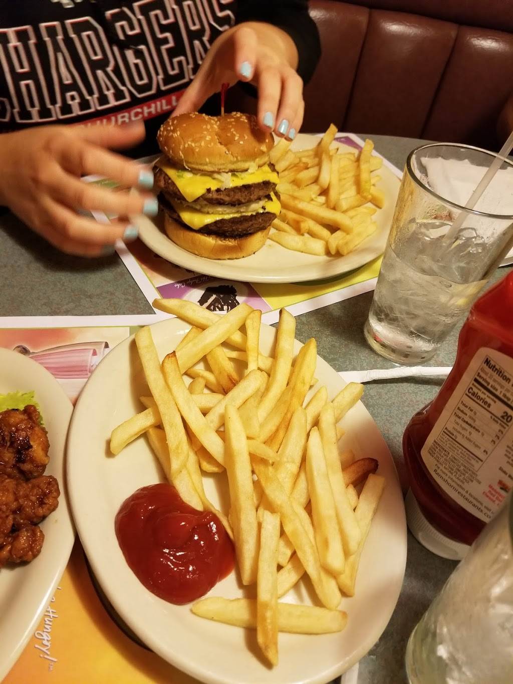 Rams Horn Restaurant | restaurant | 8590 N Middlebelt Rd, Westland, MI 48185, USA | 7342610553 OR +1 734-261-0553