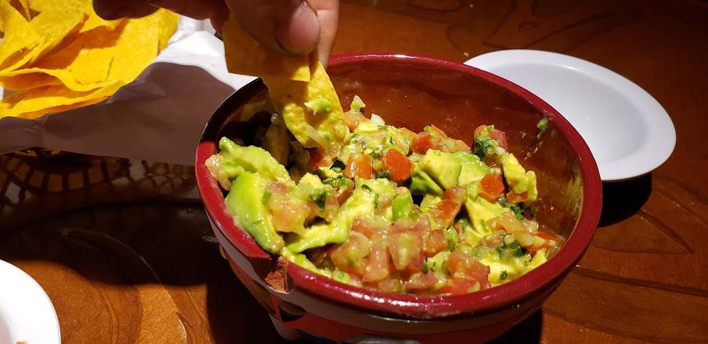 Lucys Traditional Tex Mex | restaurant | 530 W Lincoln Ave, Chandler, IN 47610, USA | 8125880020 OR +1 812-588-0020