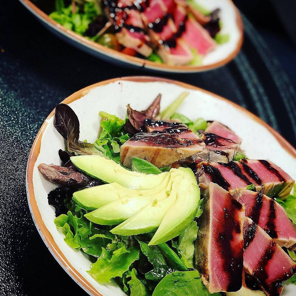 The Getaway Maximo | restaurant | 3769 50th Ave S, St. Petersburg, FL 33711, USA | 7272350963 OR +1 727-235-0963