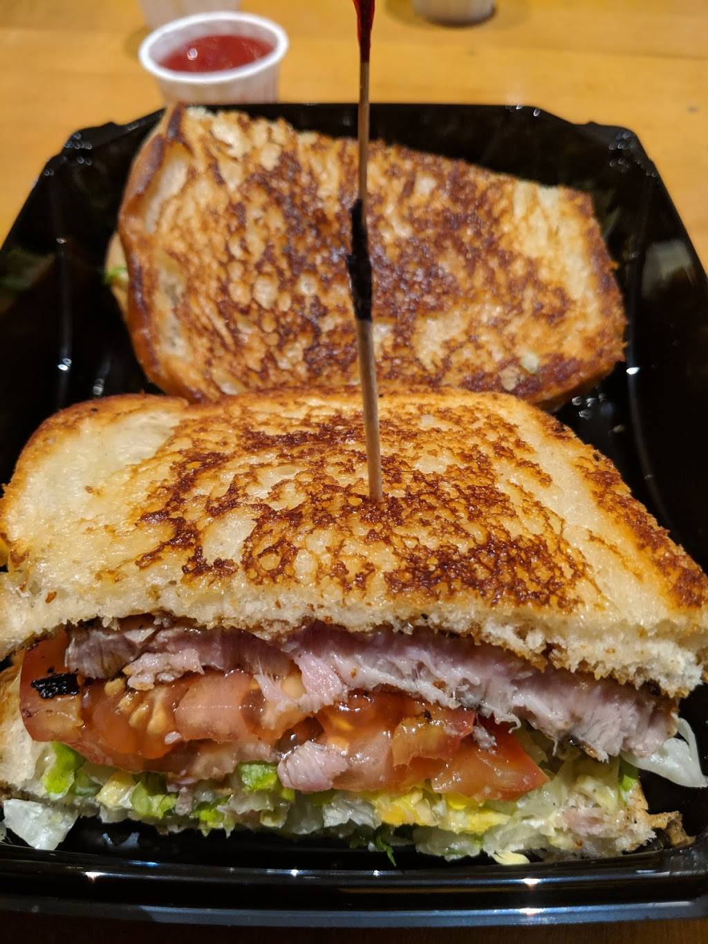 The Habit Burger Grill | meal takeaway | 249 N Glendale Ave, Glendale, CA 91206, USA | 8182466095 OR +1 818-246-6095