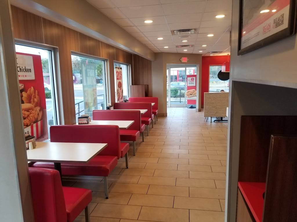 KFC | restaurant | 7276 103rd St, Jacksonville, FL 32210, USA | 9047729449 OR +1 904-772-9449
