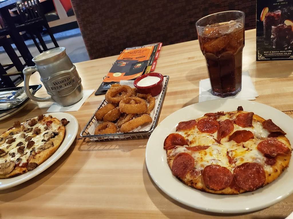 Old Chicago | restaurant | 2950 E Germann Rd, Chandler, AZ 85286, USA | 4809127170 OR +1 480-912-7170