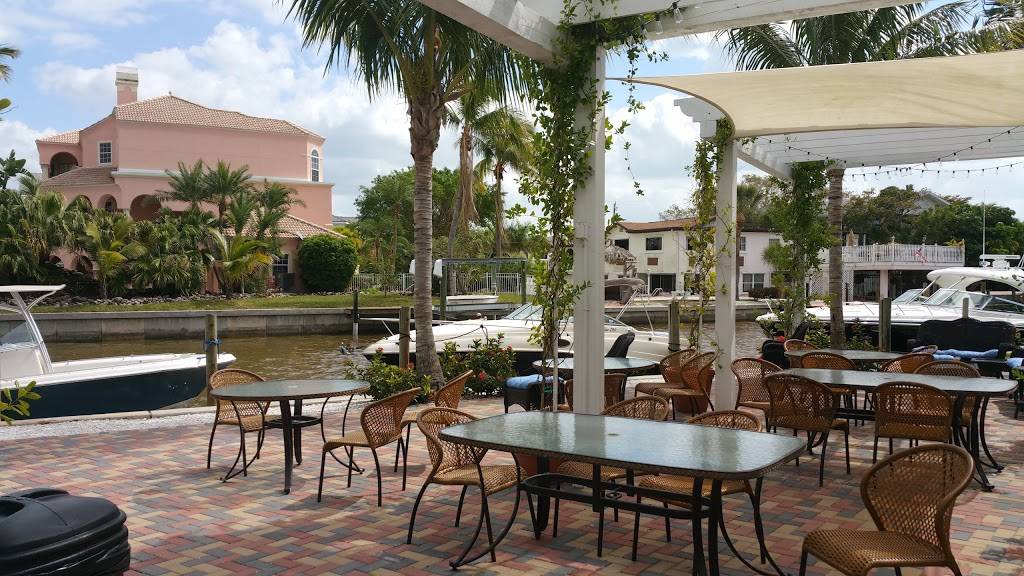 Peteys Upper Deck Bar | restaurant | 416 Crescent St, Fort Myers Beach, FL 33931, USA | 2394633838 OR +1 239-463-3838