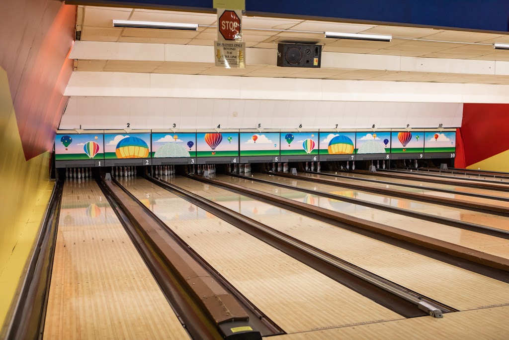 Ice Lanes | restaurant | 208 N 10th Ave, Sterling, CO 80751, USA | 9705223331 OR +1 970-522-3331