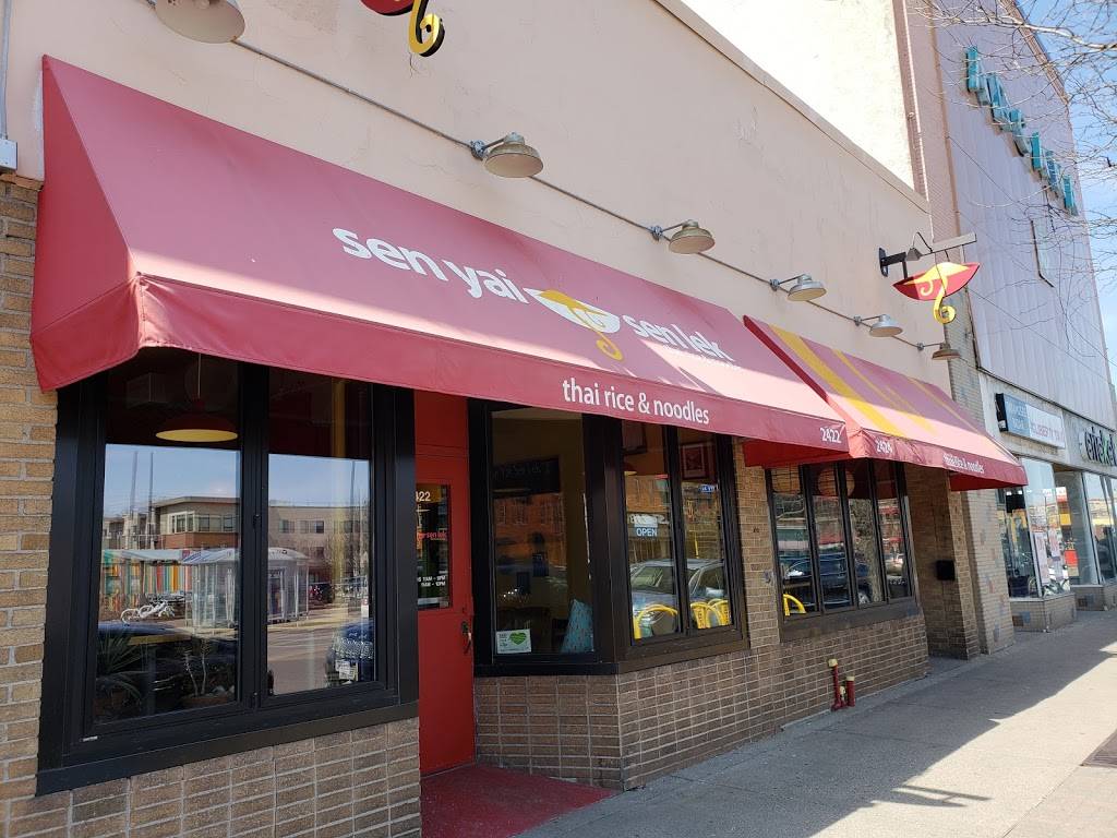 Sen Yai Sen Lek Thai | restaurant | 2422 Central Ave NE, Minneapolis, MN 55418, USA | 6127813046 OR +1 612-781-3046