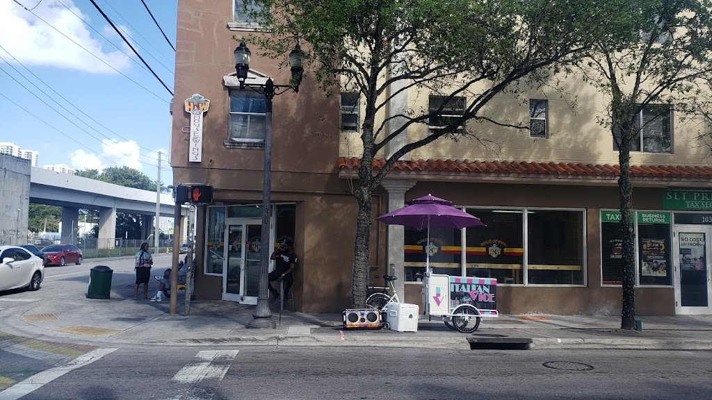 House Of Wings | restaurant | 1039 NW 3rd Ave, Miami, FL 33136, USA | 3053716556 OR +1 305-371-6556