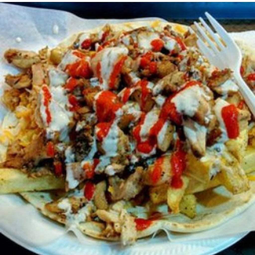 In N Out Pita | restaurant | 10520 Yonge St, Richmond Hill, ON L4C 3C7, Canada | 9052377482 OR +1 905-237-7482