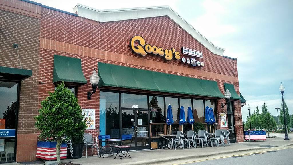 Gooeys American Grille | restaurant | 950 Gateway Commons Cir, Wake Forest, NC 27587, USA | 9197615191 OR +1 919-761-5191
