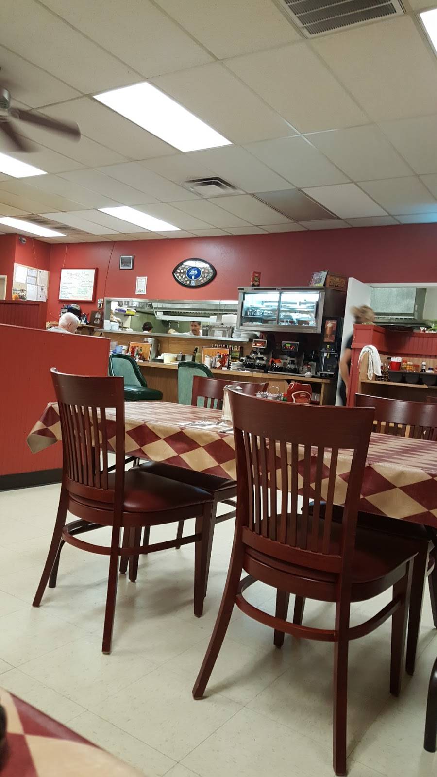 Hometown Café | restaurant | 9251 Lemmon Dr, Reno, NV 89506, USA | 7759725354 OR +1 775-972-5354