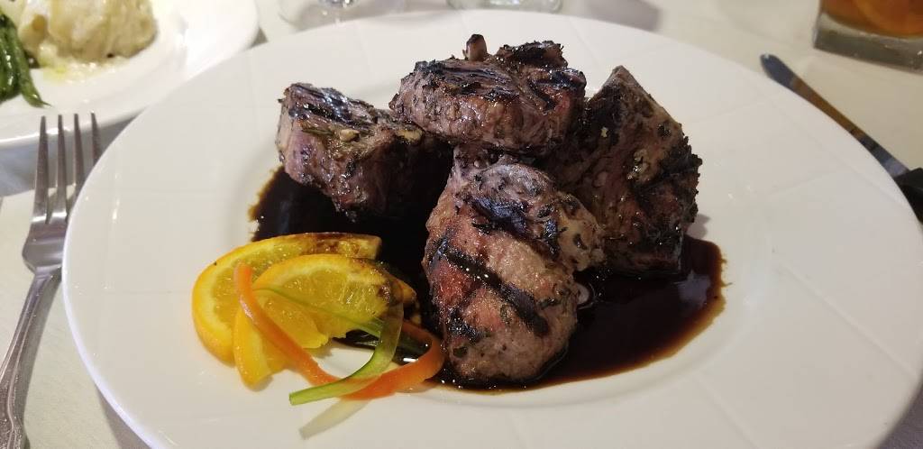 Blue Heron | restaurant | 3320 E Market St, York, PA 17402, USA | 7178461100 OR +1 717-846-1100