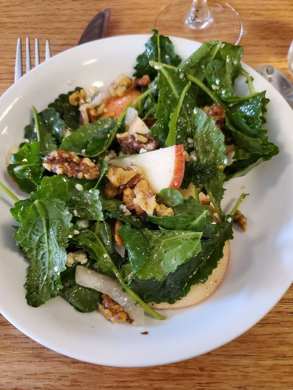 LeoGreta | restaurant | 301 W Main St, Carnegie, PA 15106, USA | 4124896382 OR +1 412-489-6382