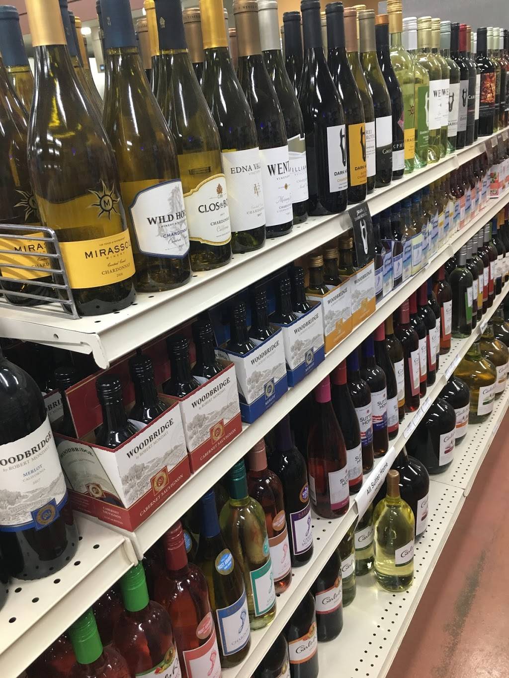 Joes Village Market | restaurant | 13193 CA-33, Santa Nella, CA 95322, USA | 2098261452 OR +1 209-826-1452