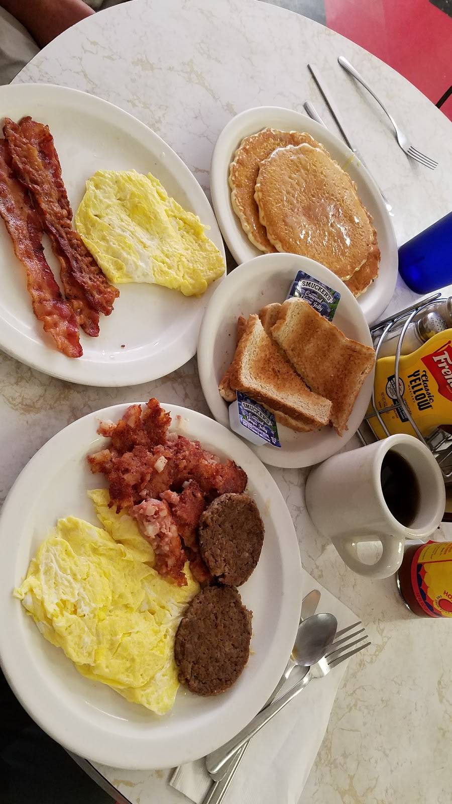 Sams Cafe | restaurant | 115 N Walnut St, Champaign, IL 61820, USA | 2173527102 OR +1 217-352-7102