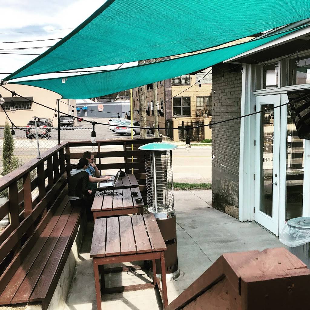 Hops and Hollers | restaurant | 937 N Central St, Knoxville, TN 37917, USA | 8653125733 OR +1 865-312-5733