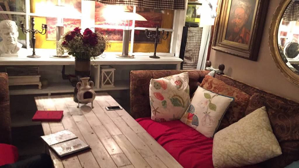 Creperie Le Terrace | restaurant | 1102 S Western Ave, Los Angeles, CA 90006, USA | 3237665315 OR +1 323-766-5315