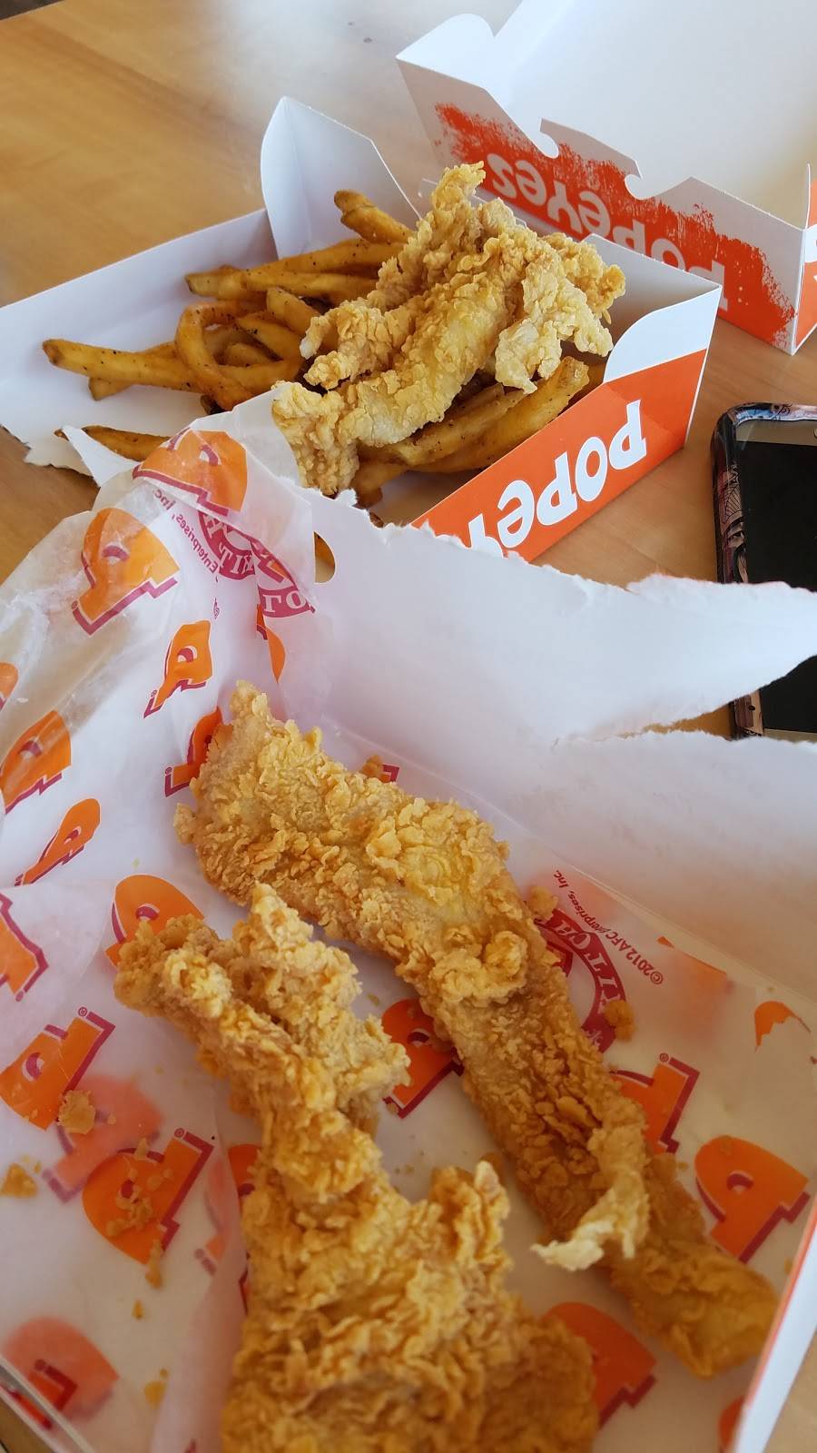 Popeyes Louisiana Kitchen | restaurant | 939 W Ave J, Lancaster, CA 93534, USA | 6619490104 OR +1 661-949-0104