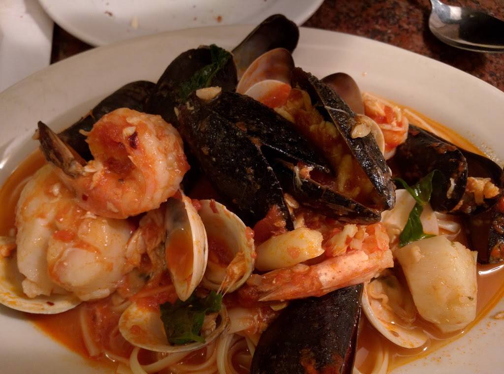 Zaccones Restaurant | restaurant | 3151 Cottman Ave, Philadelphia, PA 19149, USA | 2153352435 OR +1 215-335-2435